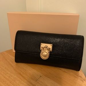 Michael Kors Hamilton Leather Wallet